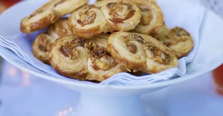 Пальмки з анчоусами і пармезаном