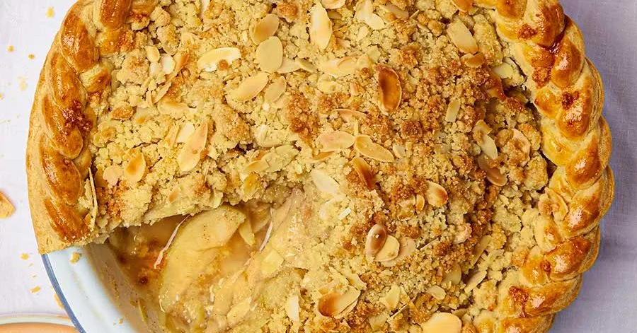 Apple Almond Crumble Pie