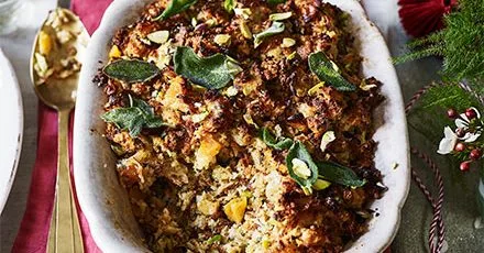 Christmas stuffing with apricots and pistachios