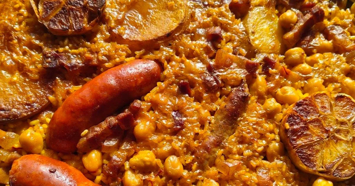 Baked Meat Rice — Spanish Aromatic Casserole