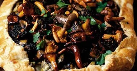 Пиріг з артишоками і дикими грибами