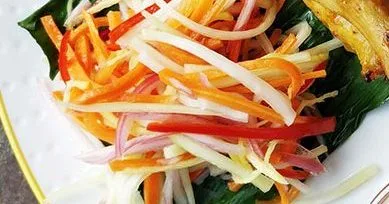 Тайська маринована папайя — атчара