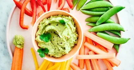 Avocado Hummus with Vegetable Sticks