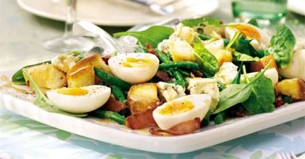 Bistro Salad with Young Spinach