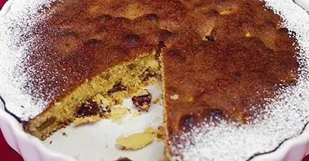 Тарт з ароматним мигдалем і соковитими фініками