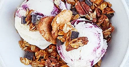 Banoffee Granola with Caramel and Pecans