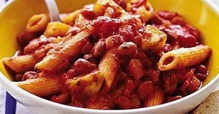 One-Pot Bean Pasta with Apple and Aromatic Pesto
