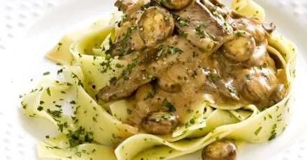 Beef stroganoff with herby pasta