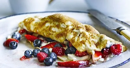 Berry omelette