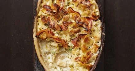Macaroni cheese with crunch crumb