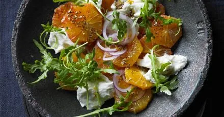 Blood orange salad with mozzarella & rocket