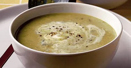 Broad bean, yogurt & mint soup