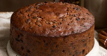 Різдвяний торт з маслом і ромом