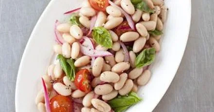 Cannellini bean, cherry tomato & red onion salad