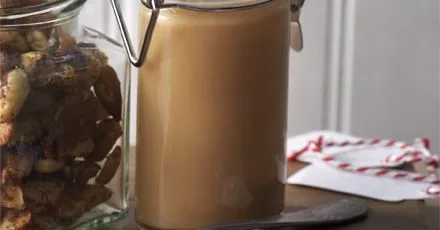 Caramel & whisky sauce