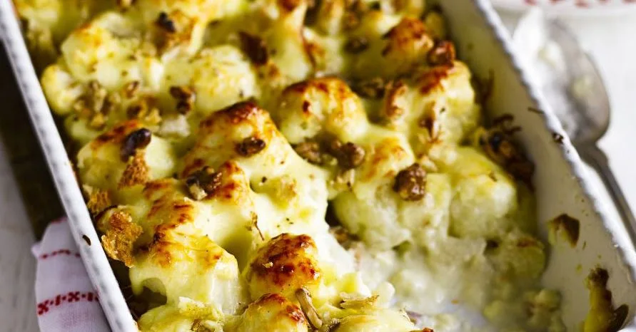 Cauliflower cheese with walnuts & crumbs