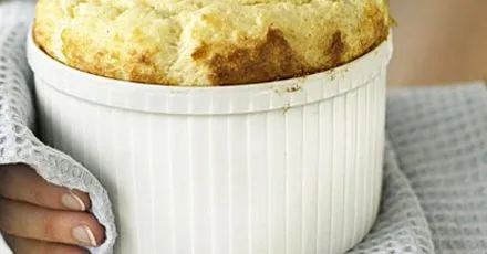 Cheese soufflé in 4 easy steps