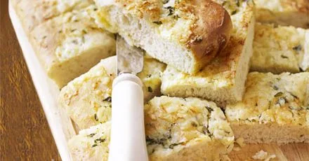Cheesy garlic bread