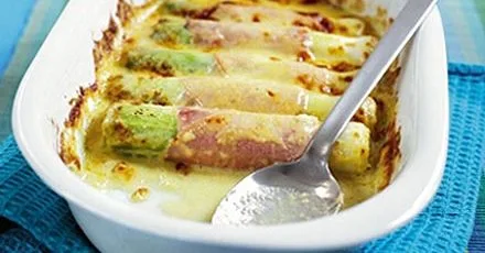 Киш з пореєм, шинкою та сиром