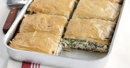 Cheesy spinach bake