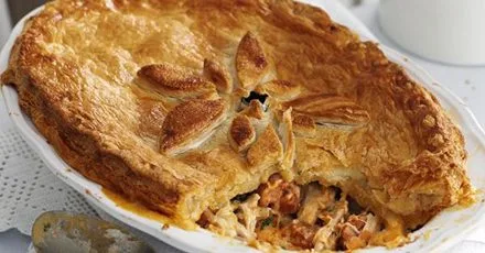 Chicken & chorizo pie