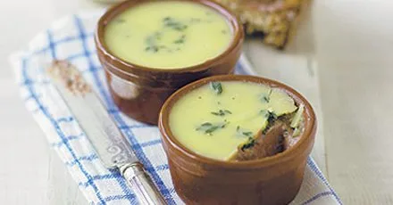 Chicken liver parfait with apple & saffron chutney
