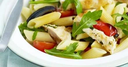 Курячий пастовий салат