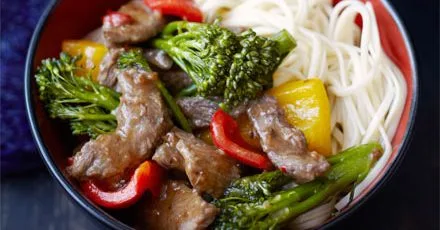 Chilli beef with broccoli & oyster sauce