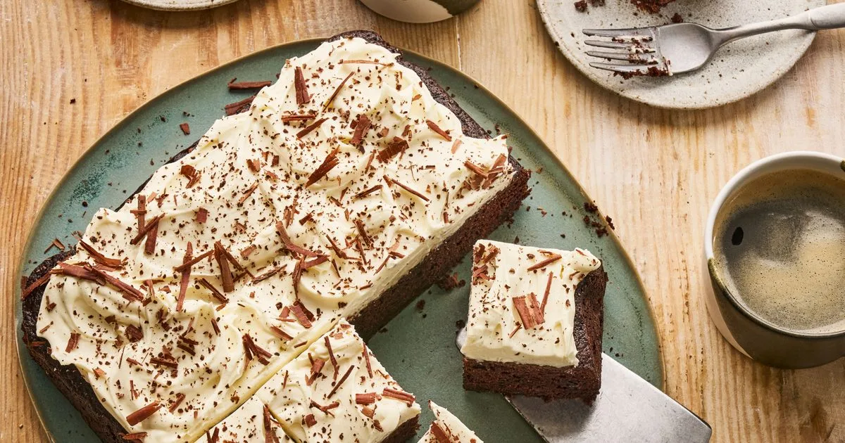 Chocolate beetroot cake with mascarpone frosting