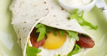 Chorizo & fried egg wraps