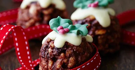 Christmas pudding Rice Krispie cakes