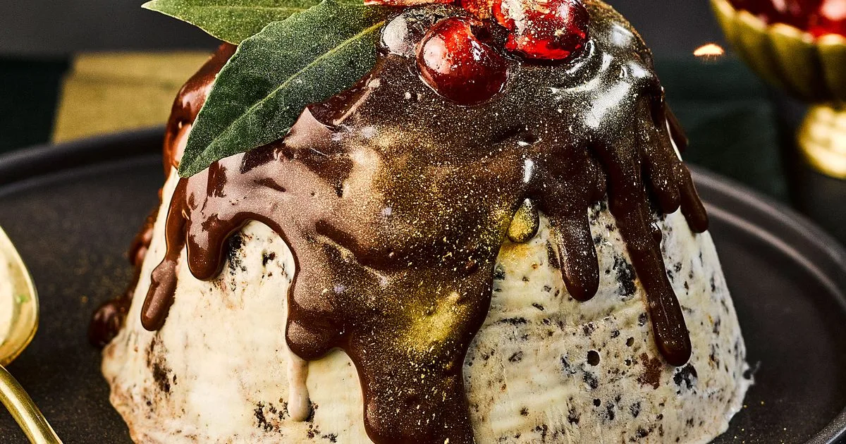 Christmas Pudding Ice Cream Bombe