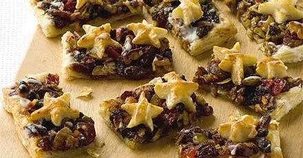 Шматочки м'ясного пирога з горіхами