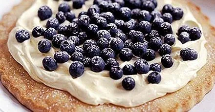 Cinnamon blueberry tart