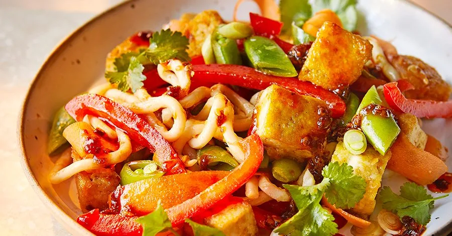 Citrusy tofu udon shake‑up salad