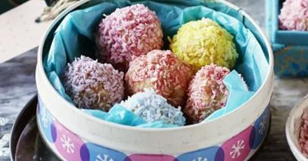 Coconut cake balls
