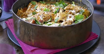 Coconut & tamarind chicken curry