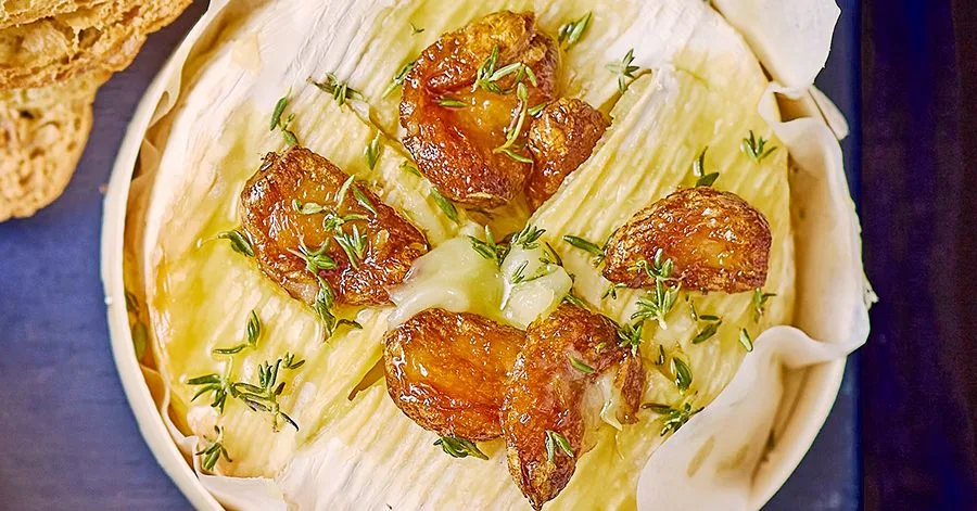 Confit garlic & thyme baked camembert