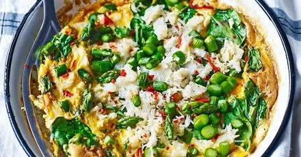 Crab meat and asparagus omelette