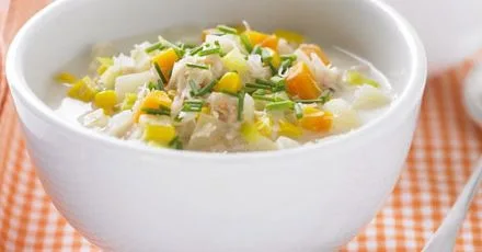 Крабовий суп з кукурудзою