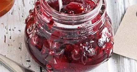 Cranberry & pomegranate sauce