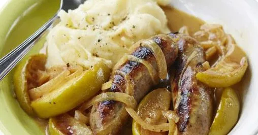 Creamy cider & sausage braise with apples & mash