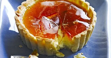 Crème brûlée tartlets