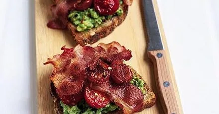 Crisp bacon & avocado toasts