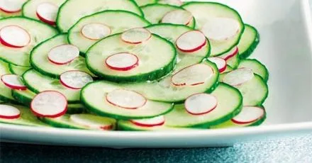 Crunchy cucumber & radish salad