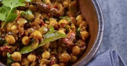 Curried chickpeas