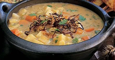 Карі овочевий бульйон