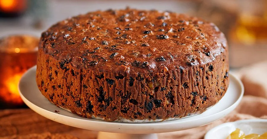 Dark and Stormy Fruit Cake