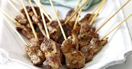Duck satay with peanut sauce
