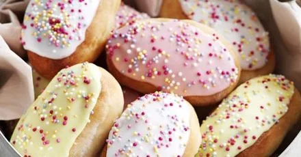 Easy iced buns